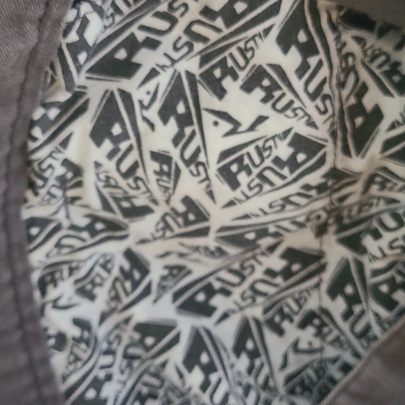 Rusty cargo shorts - Picture 9 of 10